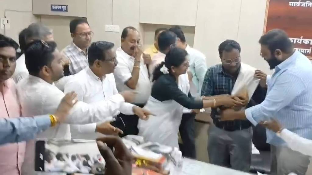 leaders from all parties met highway officials in Pen honored them and demanded immediate road work