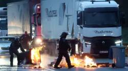 France Violence : नेपाळनंतर आता फ्रान्समध्येही हिंसाचार उफाळला, २०० हून अधिक जणांना अटक; ८०,००० पोलीस तैनात