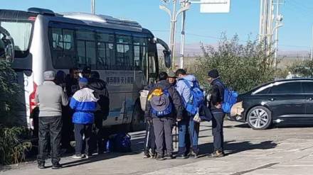 Akola 10 tourists stranded in Nepal 5 return via Janakpur Gaya route others safe Kathmandu hotel Akola 10 tourists stranded in Nepal 5 return via Janakpur Gaya route others safe Kathmandu hotel