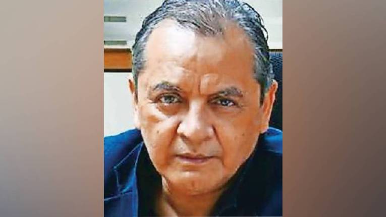 व्यक्तिवेध : संकर्षण ठाकूर