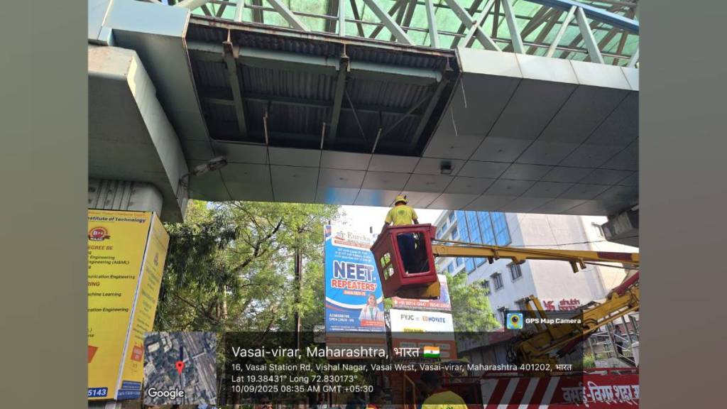 skywalk collapsed into pedestrian path in some areas of Vasai