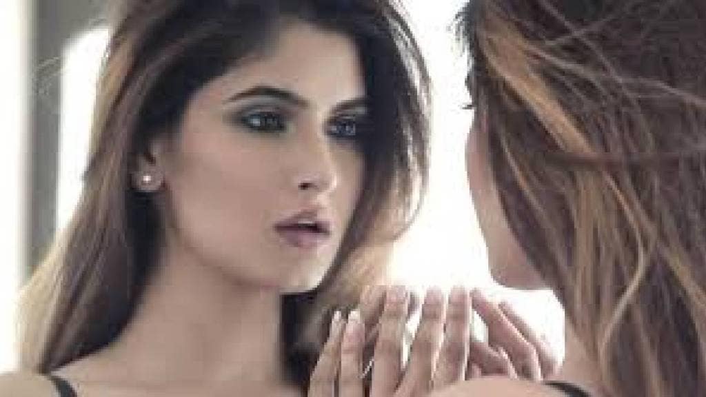 Bollywood actress Karishma Sharma injured fall from local train