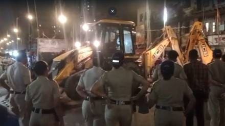 Prabhadevi Bridge in Parel closed to traffic from friday route of BEST buses running on bridge changed