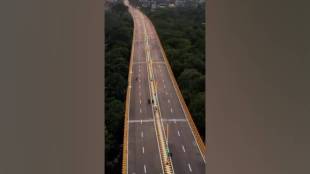 amravati flyover opened by cm devendra fadnavis and nitin gadkari closed to traffic within 24 hours