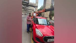 Kapurbawdi area on ghodbunder road two iron rods fell on a car