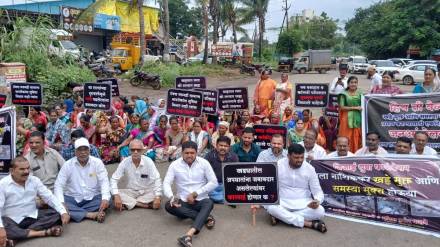 Pothole on road nashik citizens frustration toward authorities
