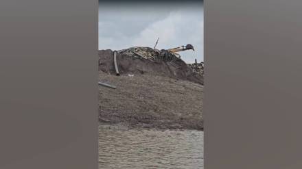 Illegal sand mining in Vasai Virar