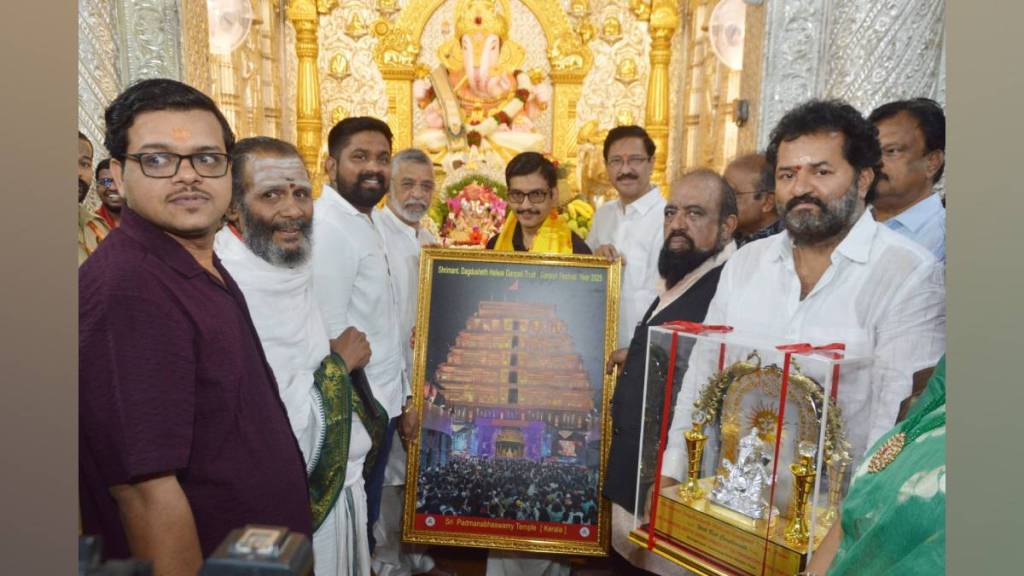 travancore prince aditya Varma visited dagdusheth ganapati