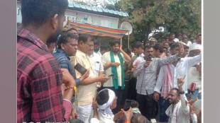 bachchu Kadu aggressive stance in farmers protest in Khambada