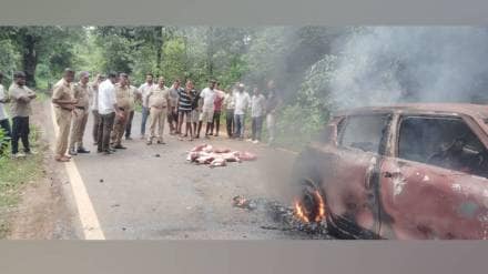 car set fire tilari ghat on Belgaum dodamarg goa road beef transport car set fire tilari ghat on Belgaum dodamarg goa road beef transport