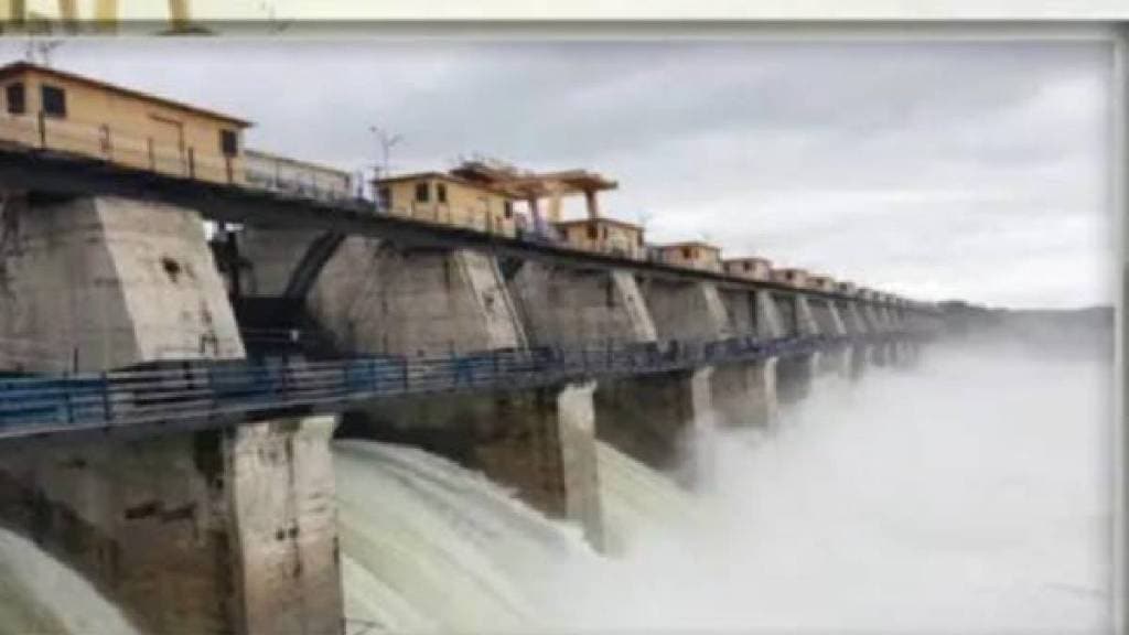buldhana Khadakpurna and Pentakali dam gates opened flooding alert to fifty near villages