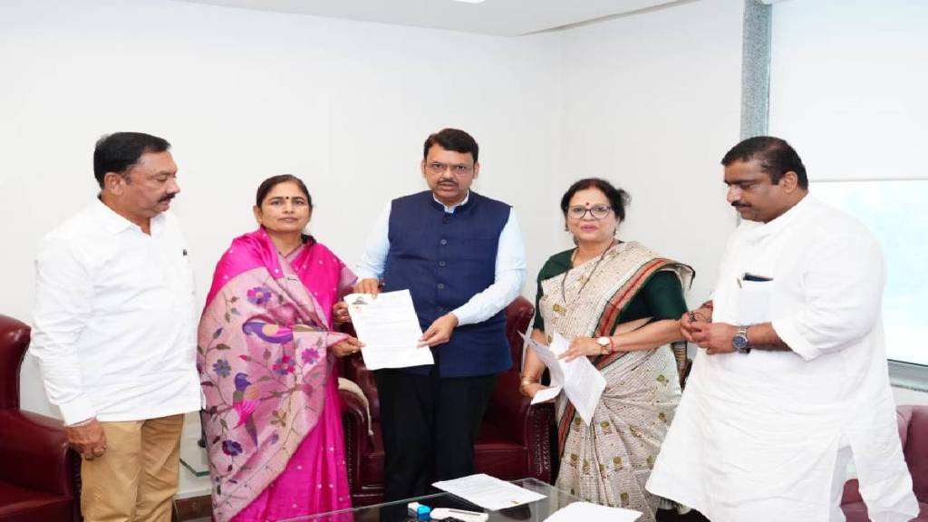nashik amid Kumbh mela rains three city BJP MLAs met CM fadnavis in mumbai