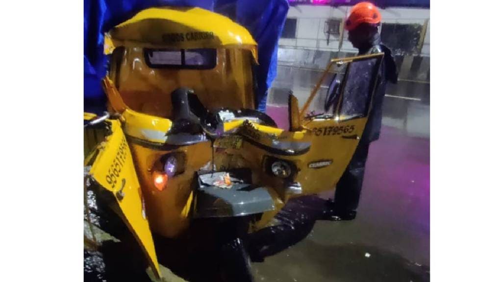 thane cadbury junction accident