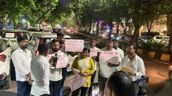येत्या निवडणुकीत महायुती विरोधात मतदान… पुण्यातील कॅब, रिक्षांवर झळकली पत्रके