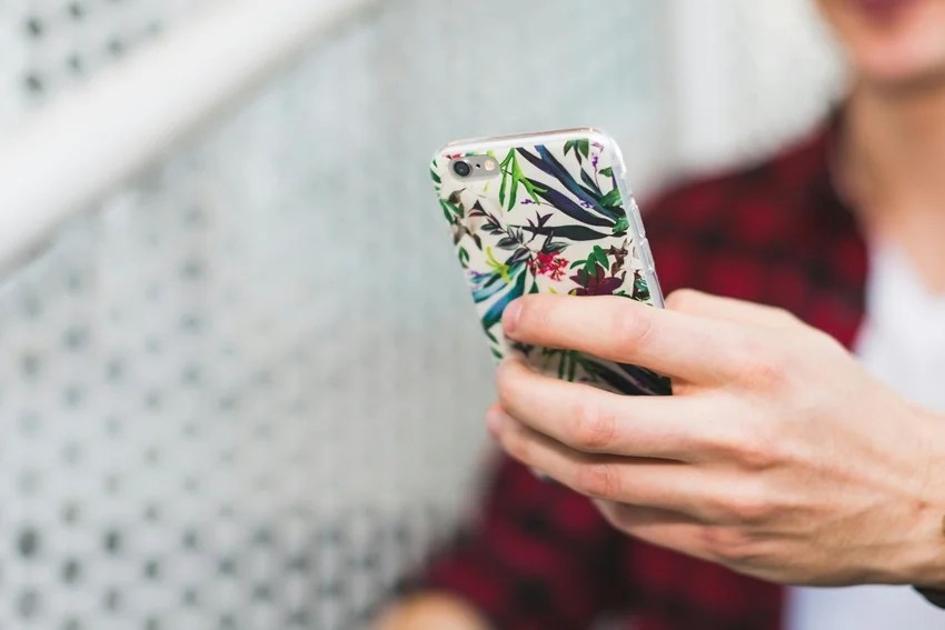should you use a phone cover or not pros and cons explained