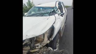 Congress MP Padole's vehicle met with a serious accident