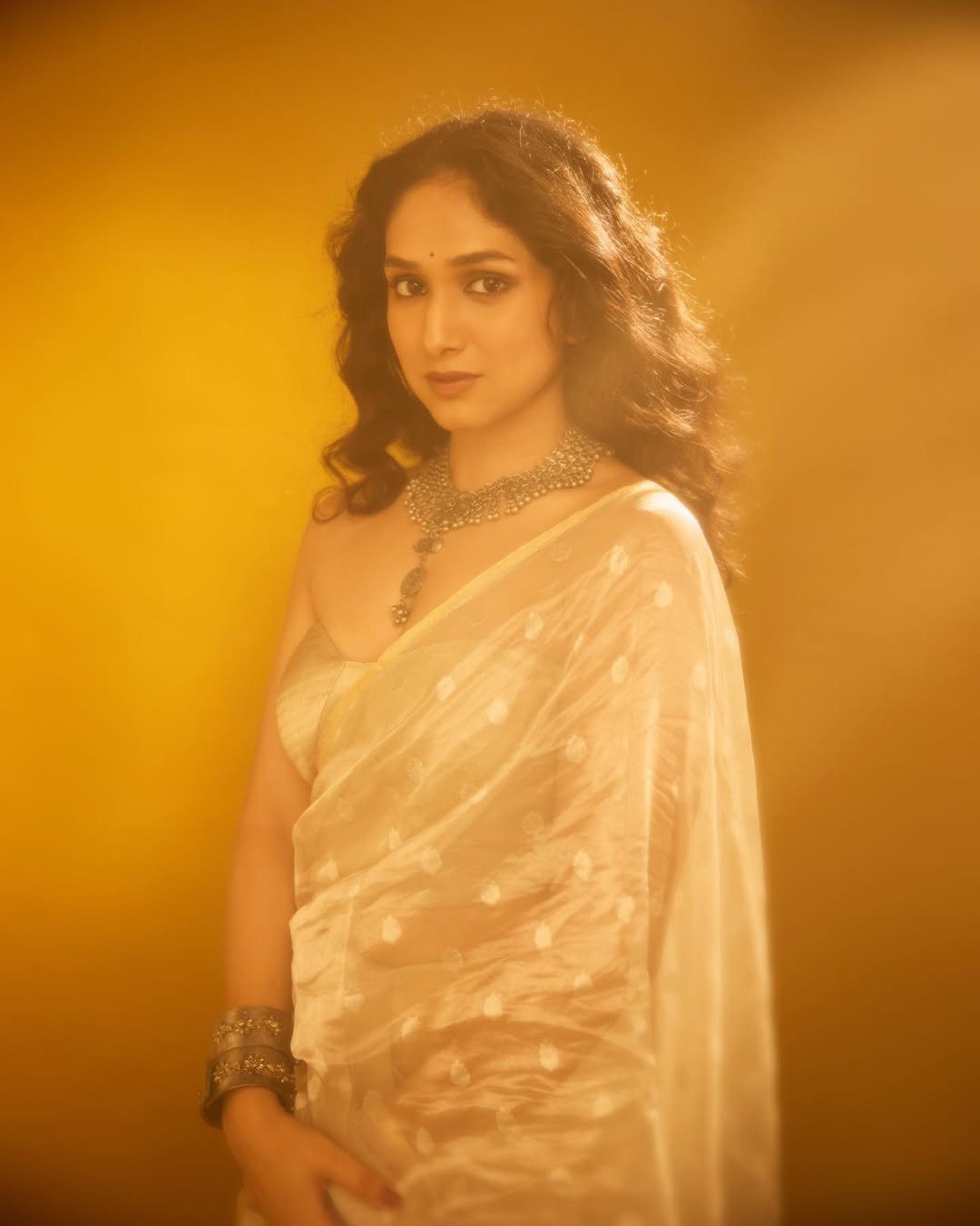 Priyadarshini Indalkar Off Shoulder Blouse Saree Look
