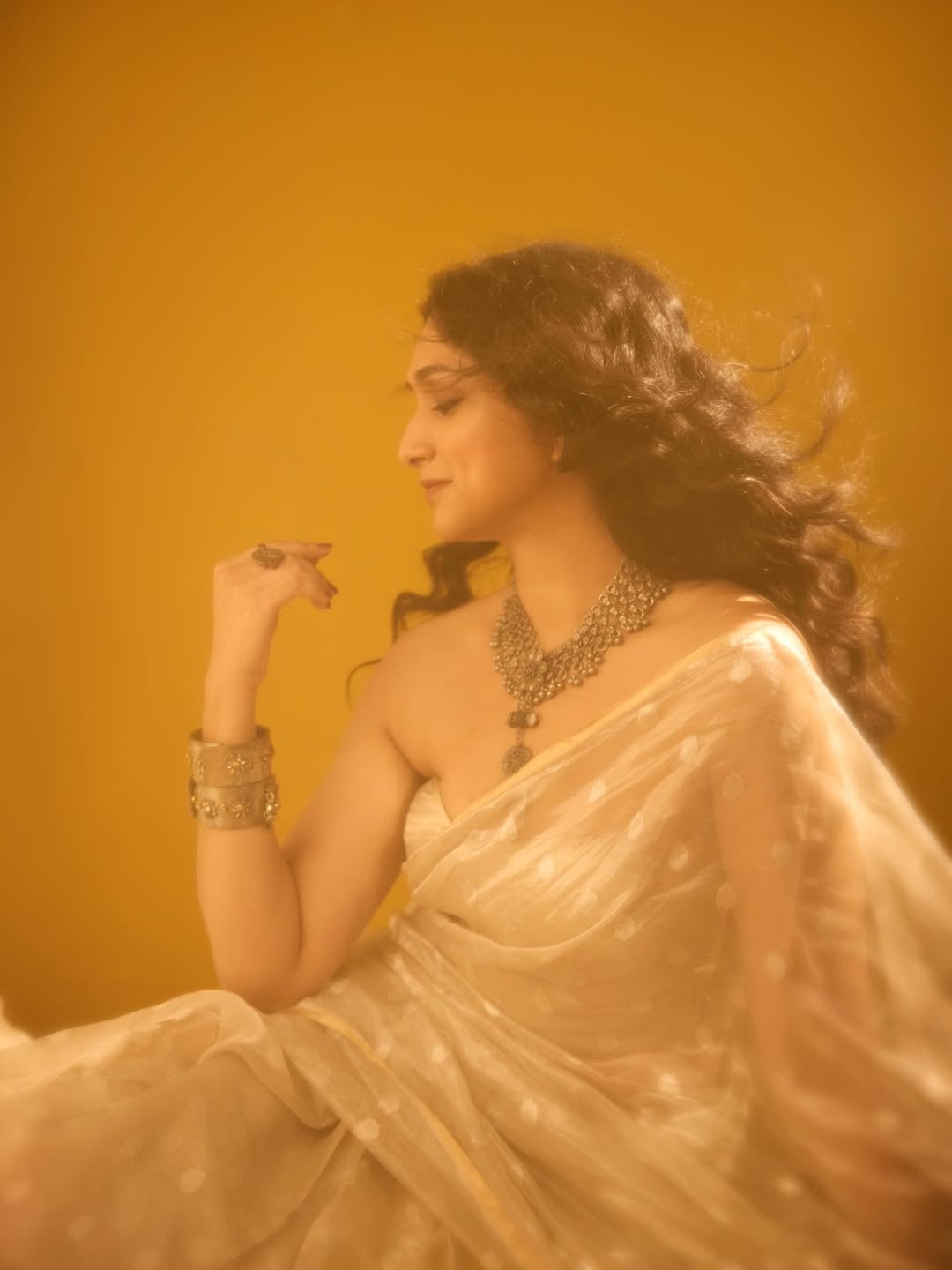 Priyadarshini Indalkar Off Shoulder Blouse Saree Look