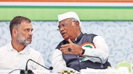 Rahul Gandhi accuses Modi government election fraud in Bihar Congress meeting