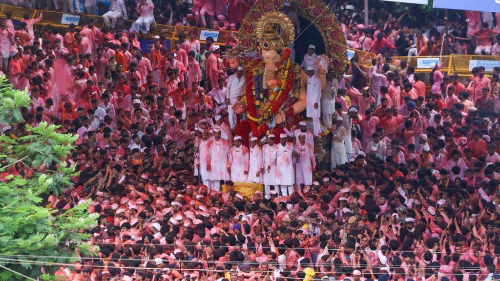 Lalbaugcha Raja News