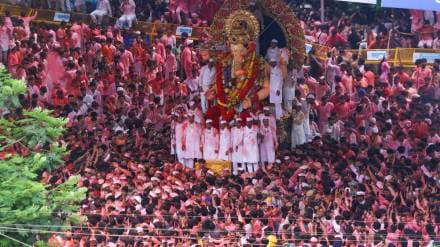 Lalbaugcha Raja News