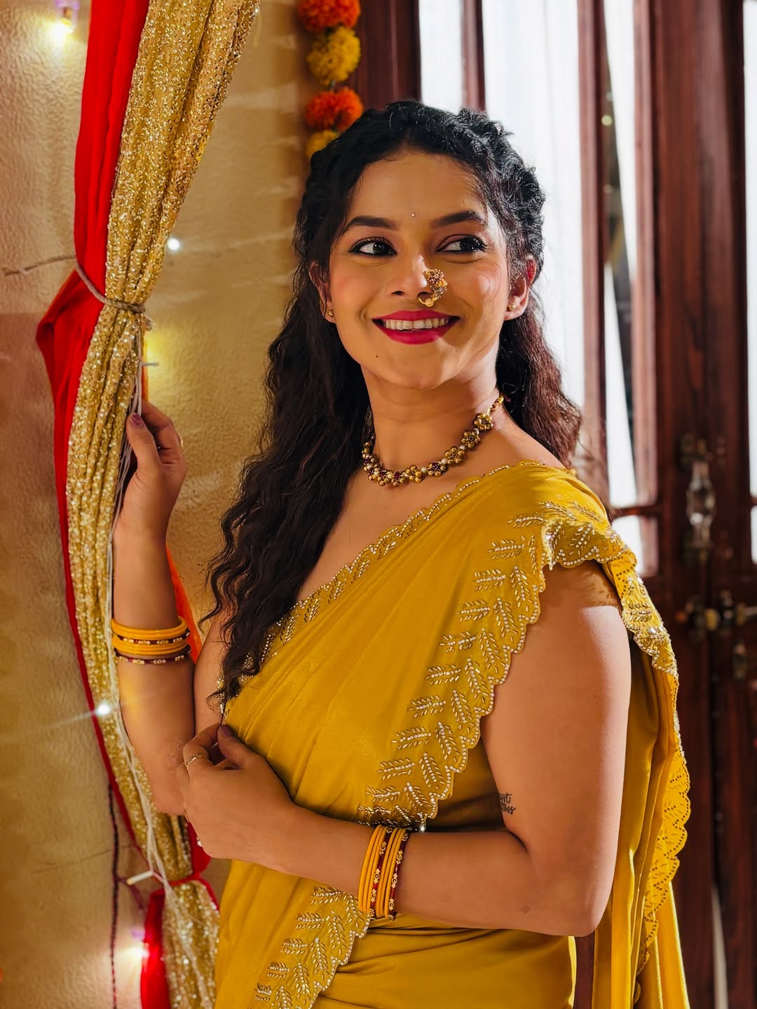 Sakshee gandhi beautiful look wearing nose ring