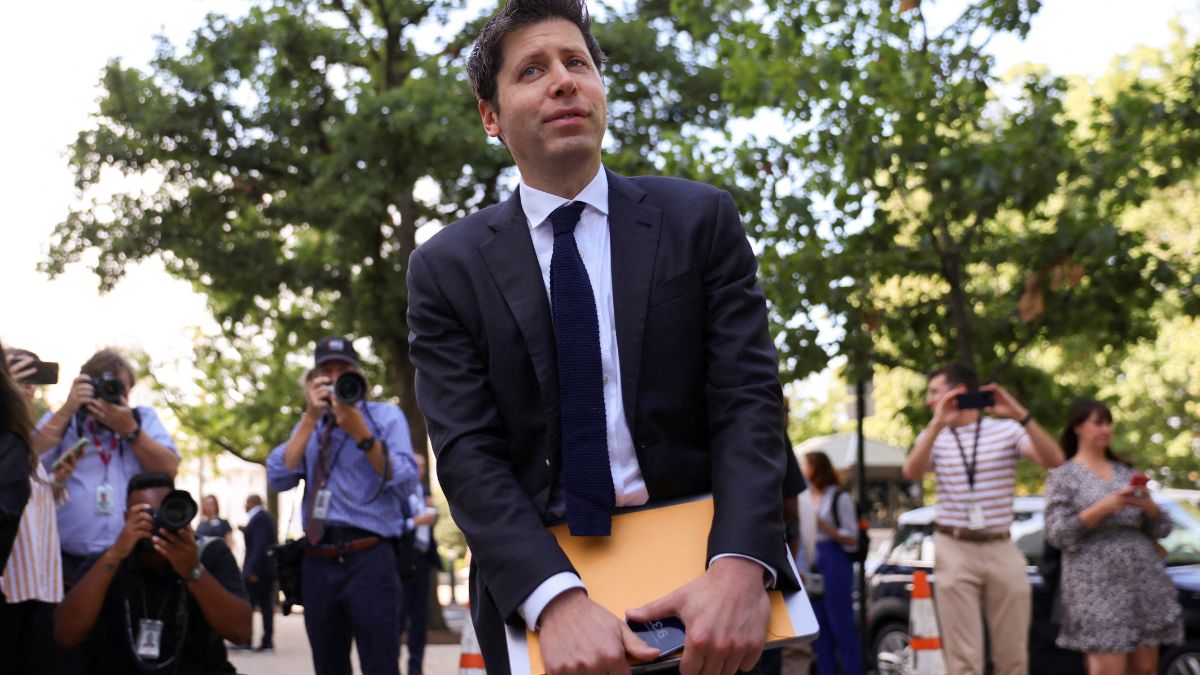 impact of AI on politics