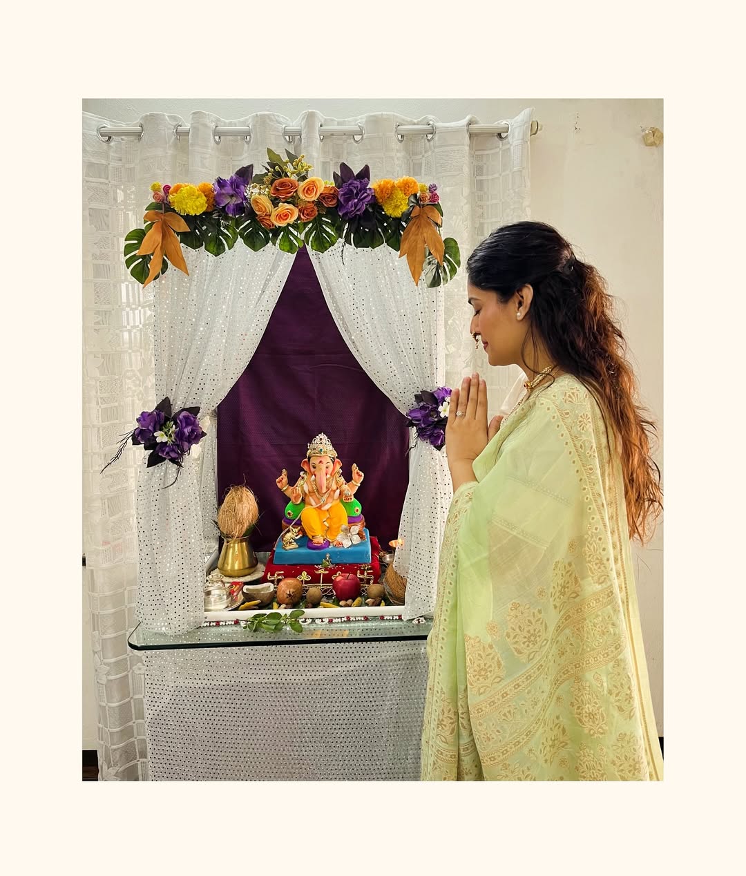 marathi actress pallavi patil home ganpati