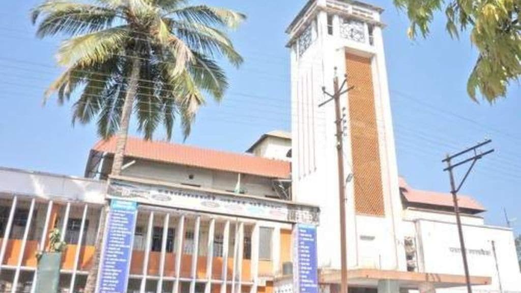 Twenty contract sanitation workers terminated Sawantwadi over strike PF wage dispute