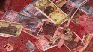 Scattering of fake notes and dollars through Paper Blast in Ganapati Visarjan Procession puen print news