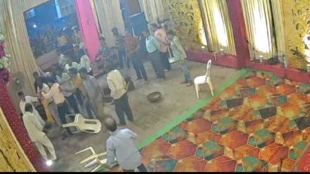 Clashes between Shiv Sena Thackeray group district chief and NCP city president