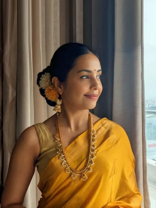 Shivani Rangole Kulkarni Yellow Saree Look