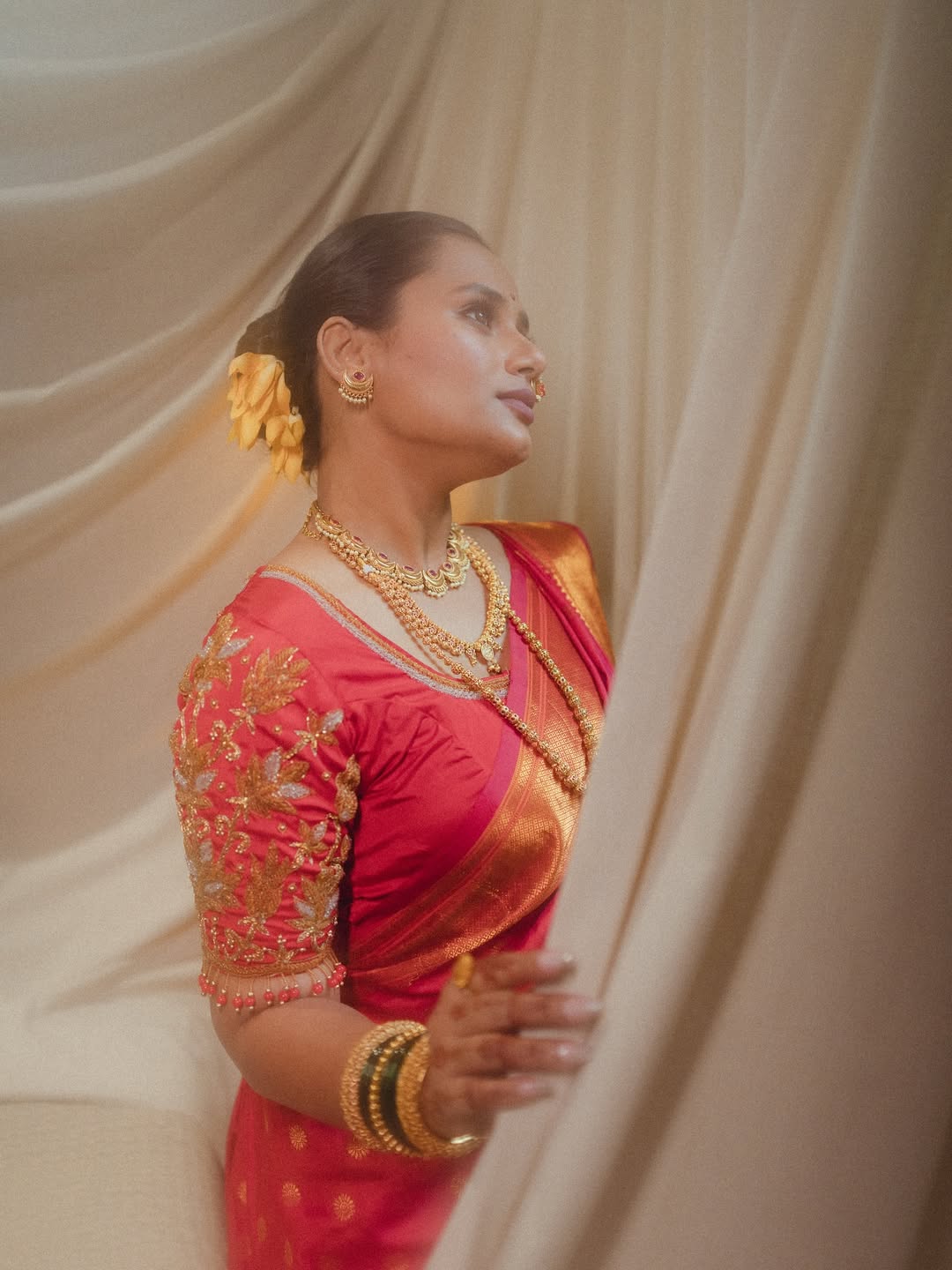 Shweta kharat marathi look