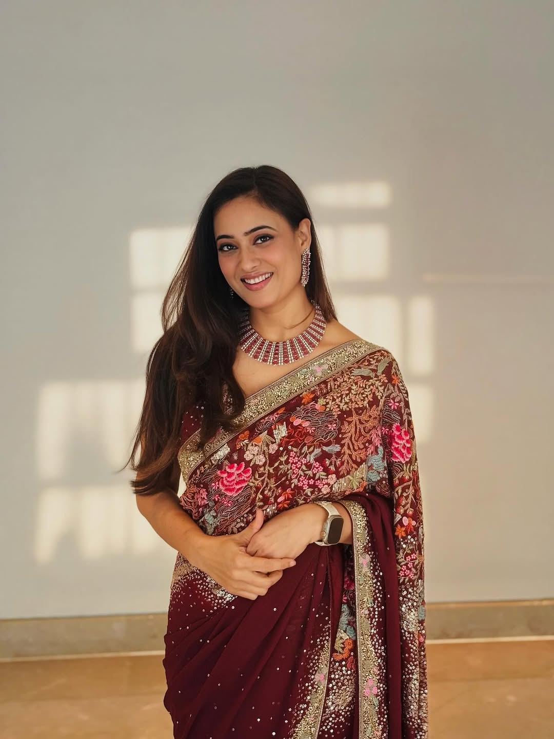 Shweta tiwari in red saree