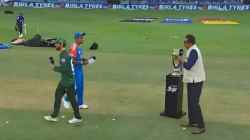IND vs PAK: सूर्यकुमार यादवनं दाखवला स्वॅग; पाकिस्तानच्या कर्णधाराशी ना हात मिळवला, ना भिडवली नजर