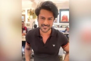 TV actor Ashish Kapoor arrested on rape charges in Pune(1)