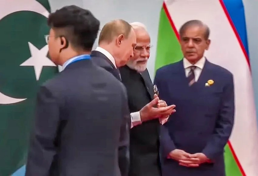 sco summit 2025 modi putin friendship steals the spotlight xi jinping smiles