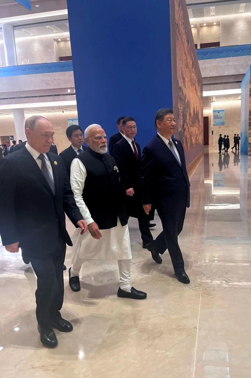 sco summit 2025 modi putin friendship steals the spotlight xi jinping smiles