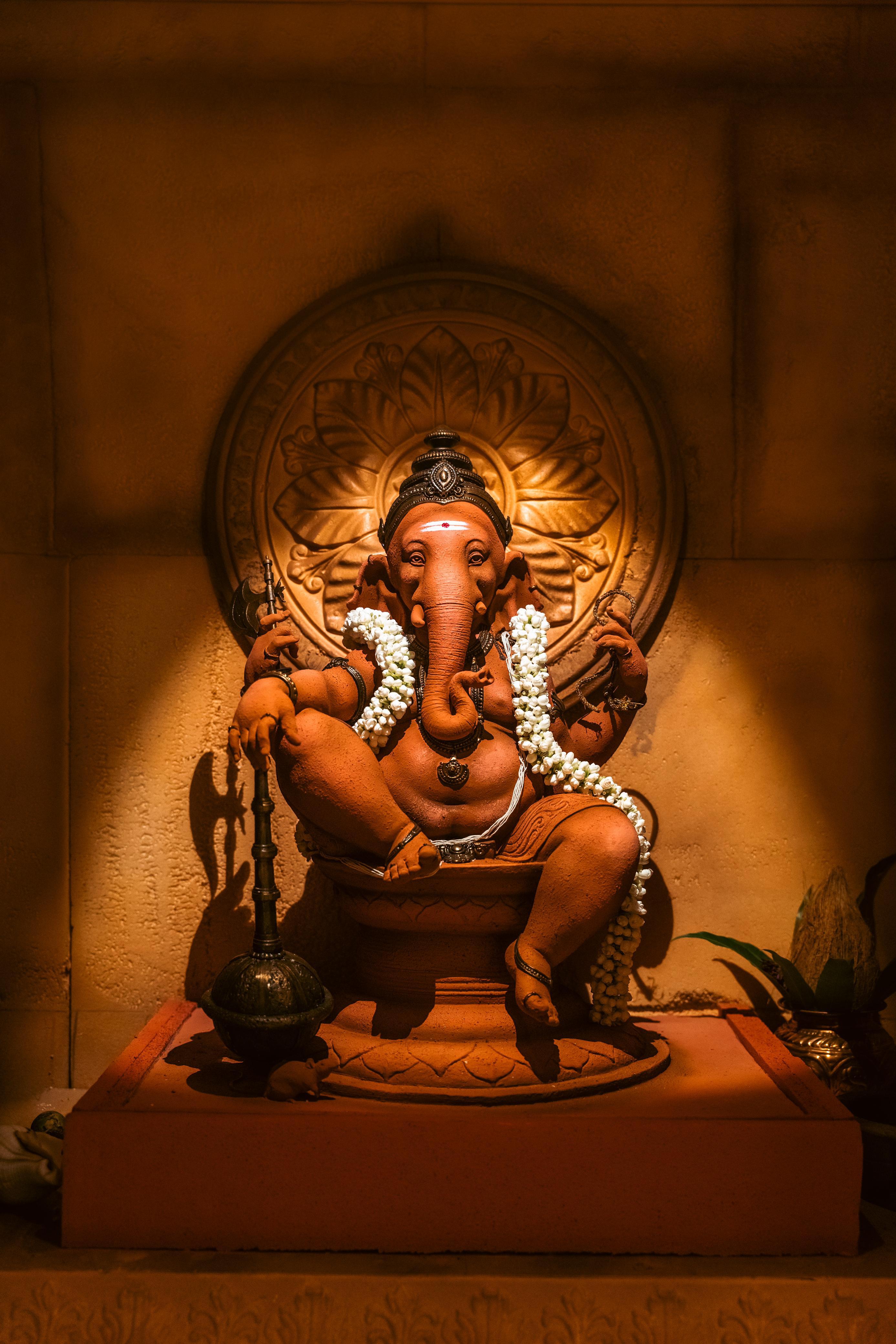 Viral Ganpati Decorations photos, Ancient Temple Theme