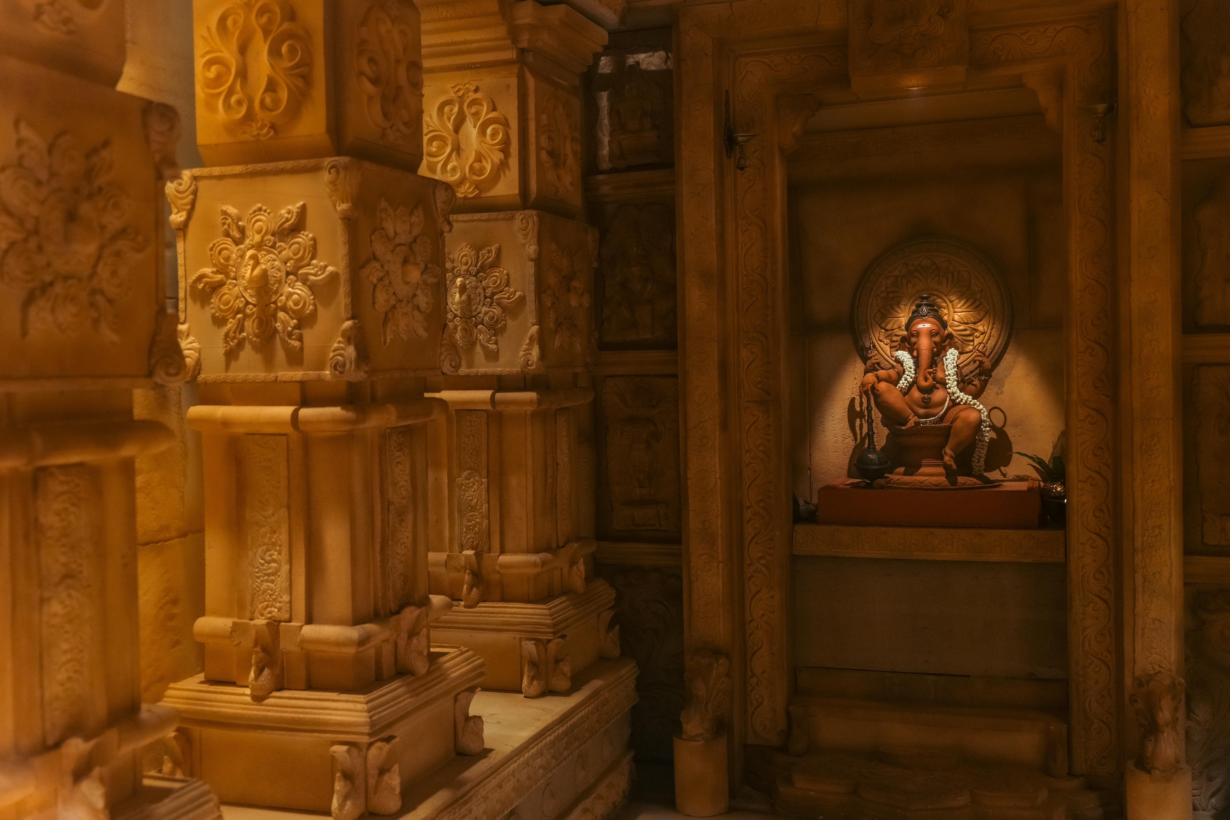 Viral Ganpati Decorations photos, Ancient Temple Theme