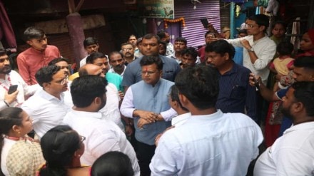 Naval Kishore Ram, Pune cleanliness fortnight, Pune Municipal Corporation sanitation, Patil Estate waste management, Naval Kishore Ram Pune,