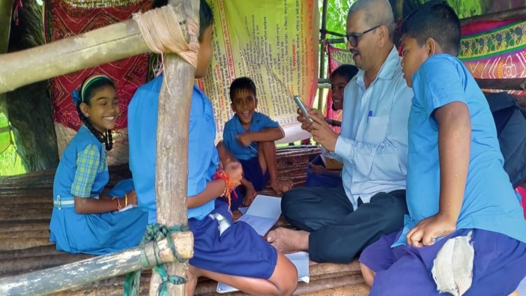 Narduve School, online exams rural schools, mobile network education solutions, Sangameshwar education innovation,
