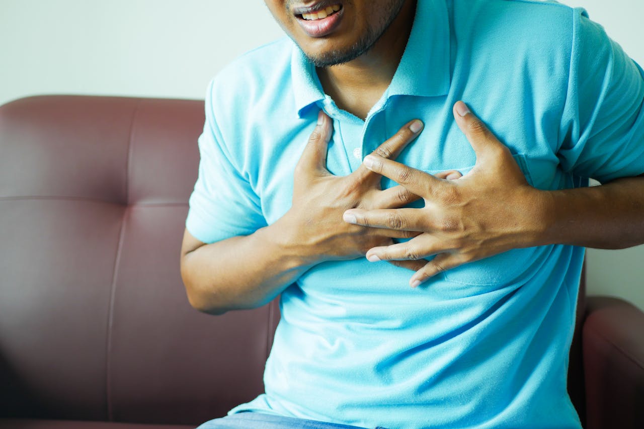 World Heart Day 2025 Heart Attack vs Heartburn Symptoms