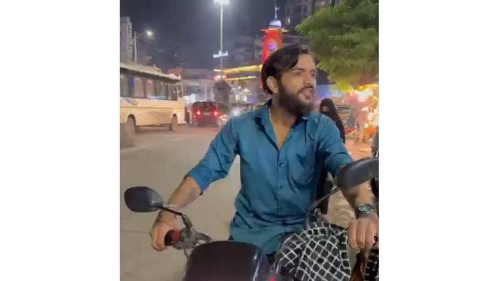 Young man threatens journalist in Kalyan