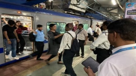 ac local ticketless passengers fined by western railway