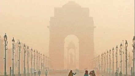 marathi article on delhi air pollution and the politics of data post truth environment