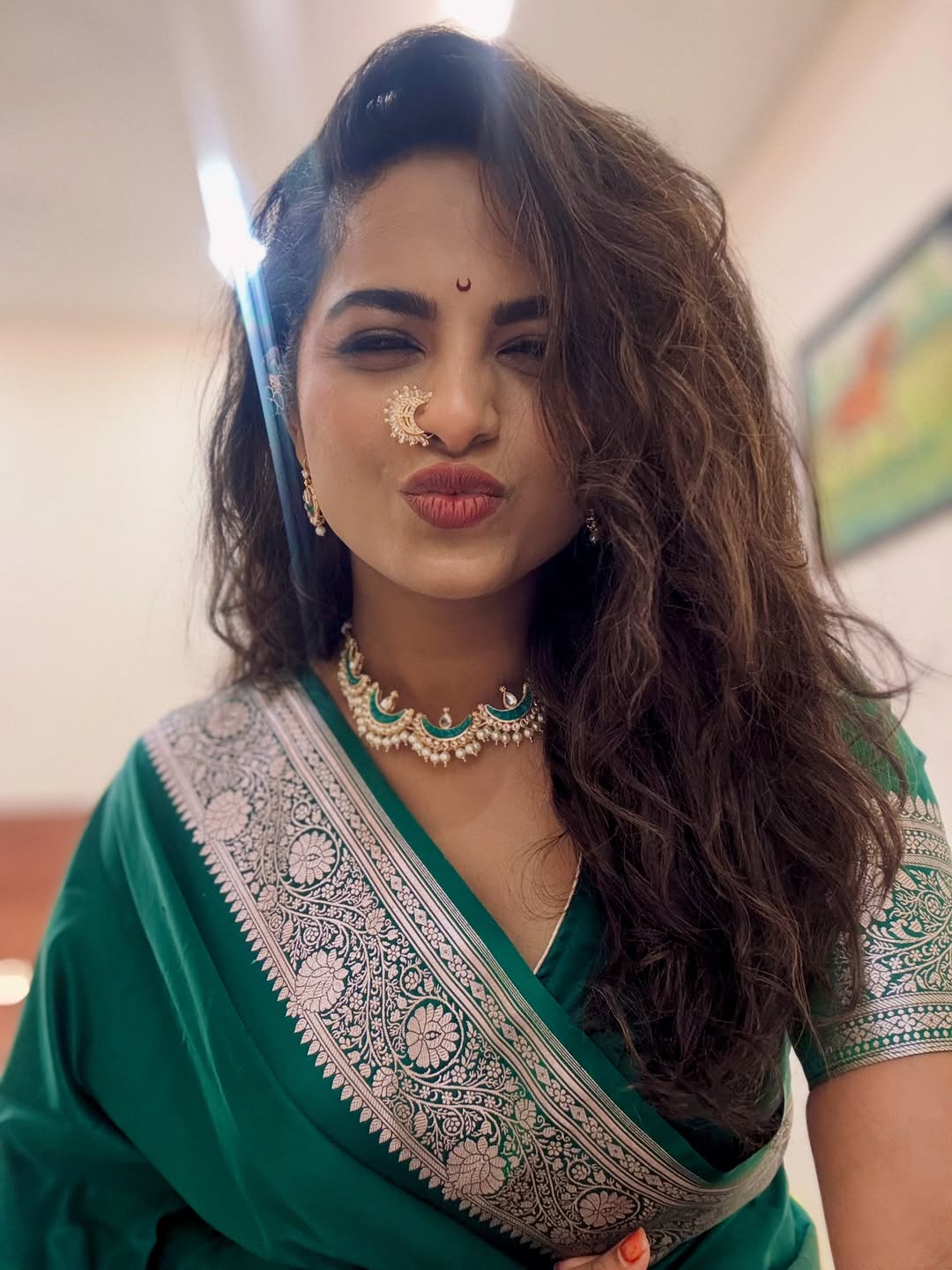 amruta dhongade saree look photoshoot