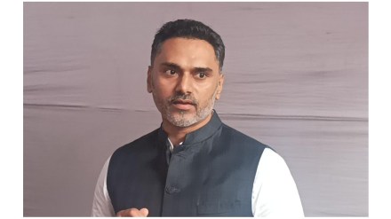 Yogesh kadam on politics of meenatai Thackeray statue