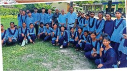 सर्वकार्येषु सर्वदा : ग्रामीण विद्यार्थ्यांपर्यंत पोहाचणारी फिरती प्रयोगशाळा विज्ञानवाहिनी