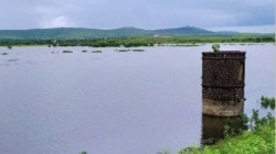कापूरवाडी तलाव भरल्याने नागरदेवळे गावाला धोका, ग्रामस्थांची प्रशासनाकडे तक्रार